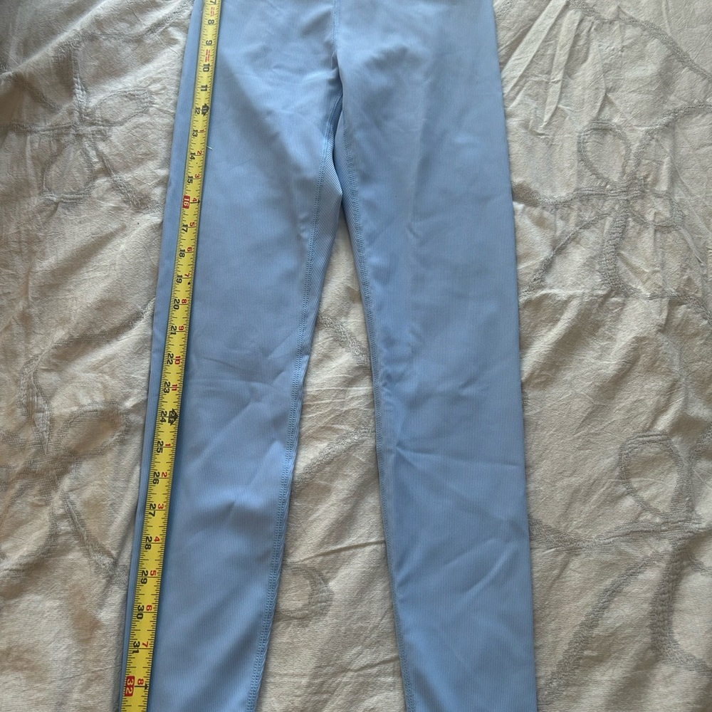 NWT WILO powder blue leggings XS